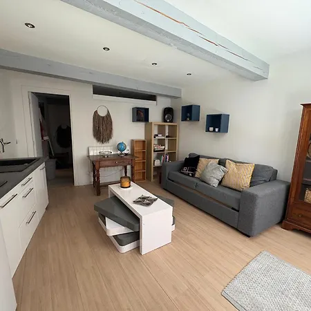 35m 2 Apartment